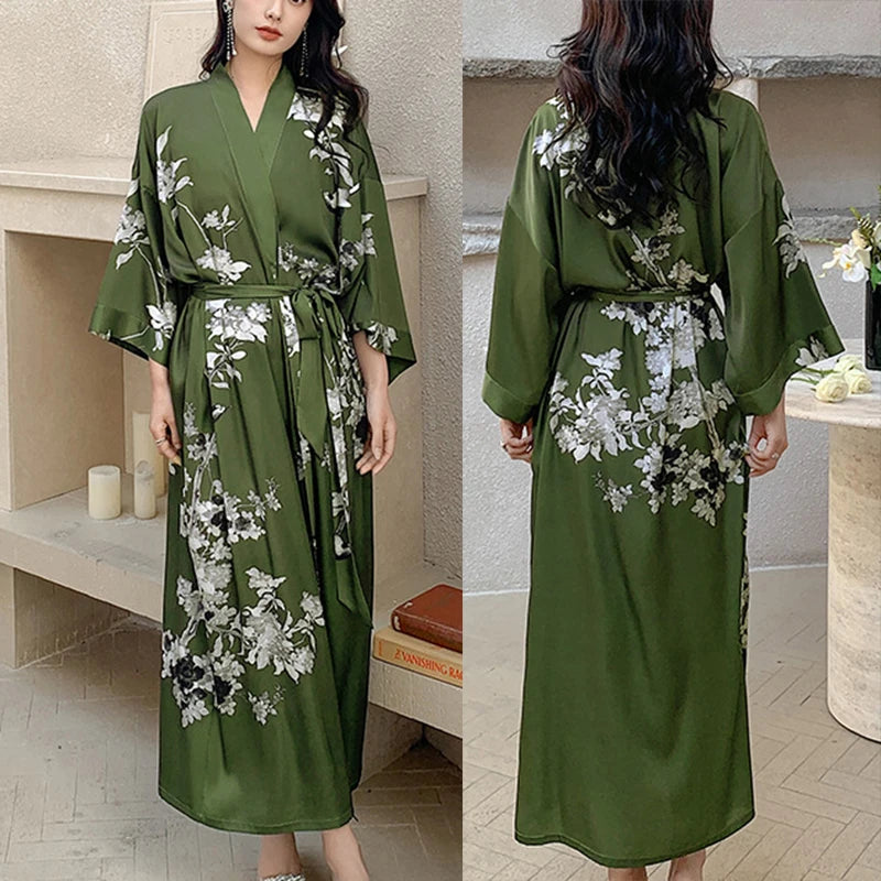 Kimono Long Fleuri en Satin pour Femme - Confort & Élégance
