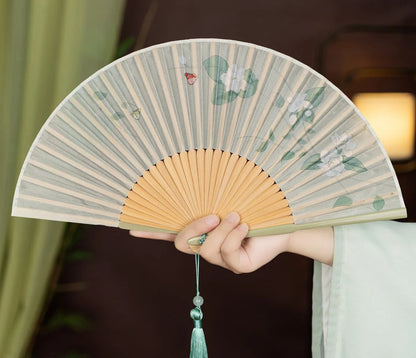 Éventail Japonais Pliant en Soie et Bambou – Motif Nature Rétro