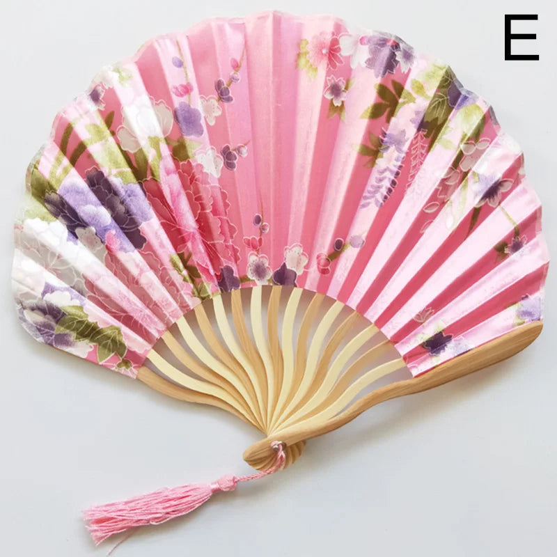 Éventail Vintage Pliant en Soie et Bambou - Style Traditionnel