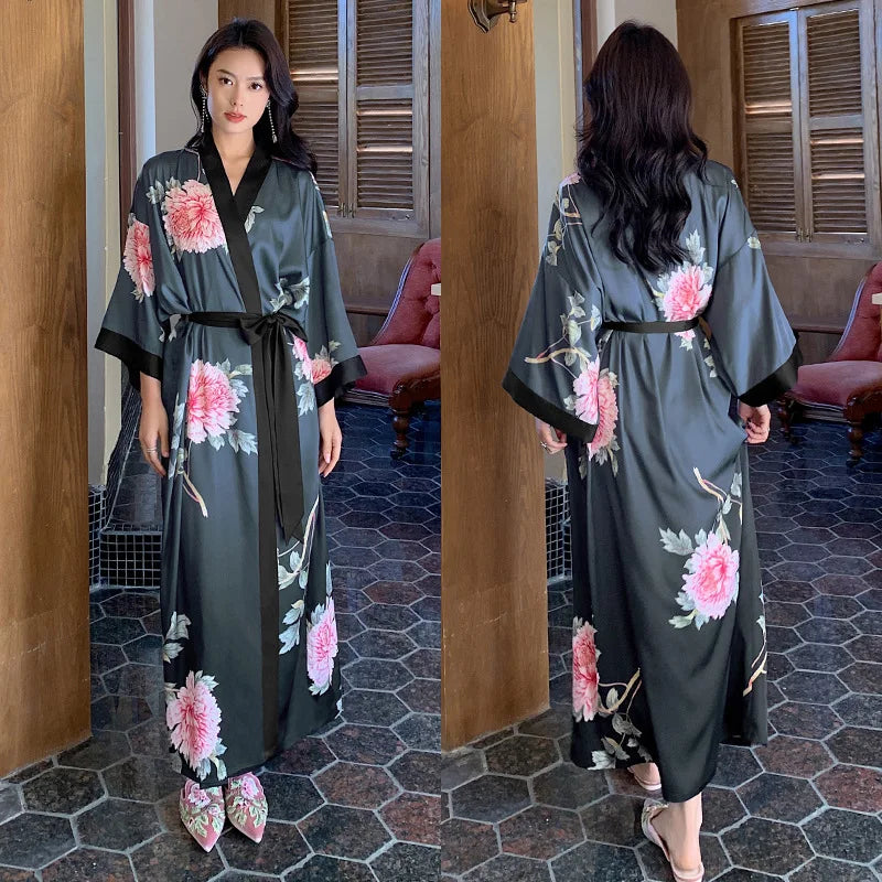 Kimono Long Fleuri en Satin pour Femme - Confort & Élégance