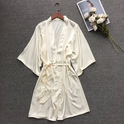 Kimono Mi-long en Satin pour Femme - Style Élégant et Léger