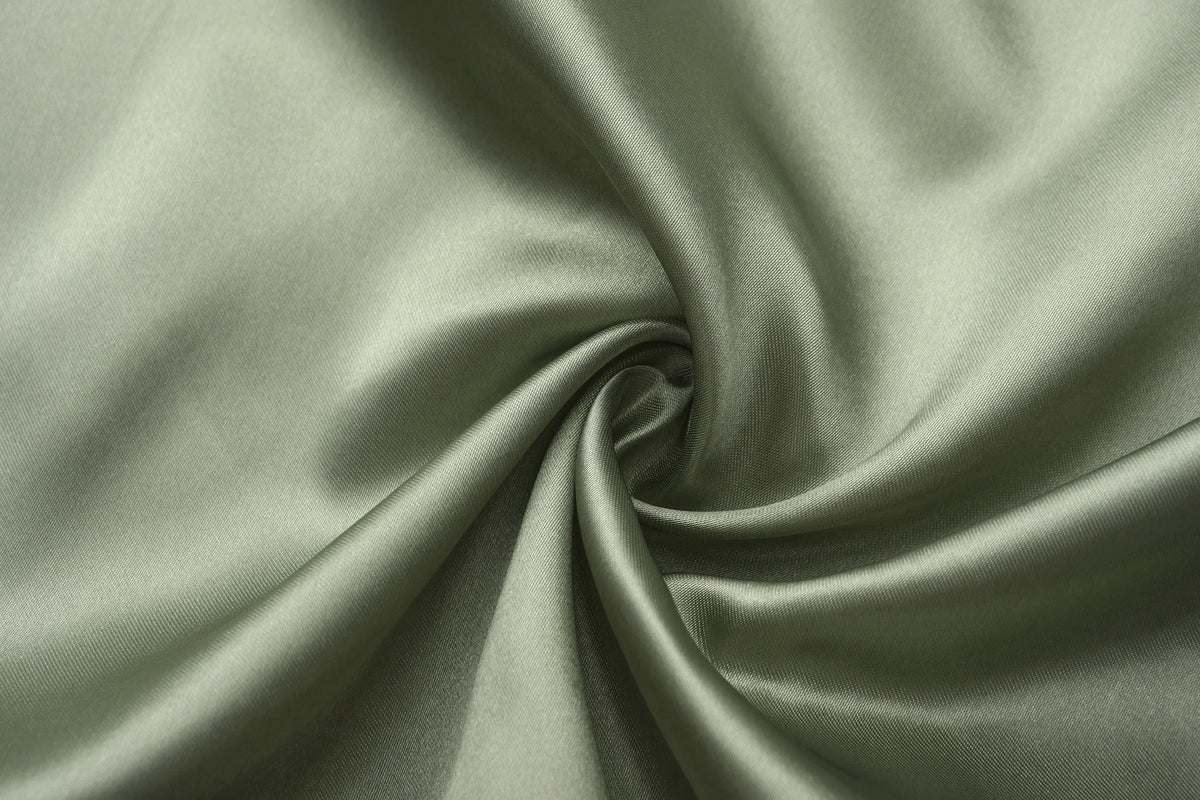Kimono Mi-long Mariée en Satin Élégant - blanc ou vert