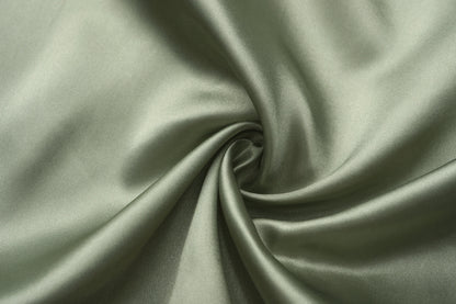 Kimono Mi-long Mariée en Satin Élégant - blanc ou vert