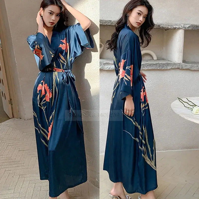 Kimono Long Satiné Fleuri Femme - Confort & Élégance