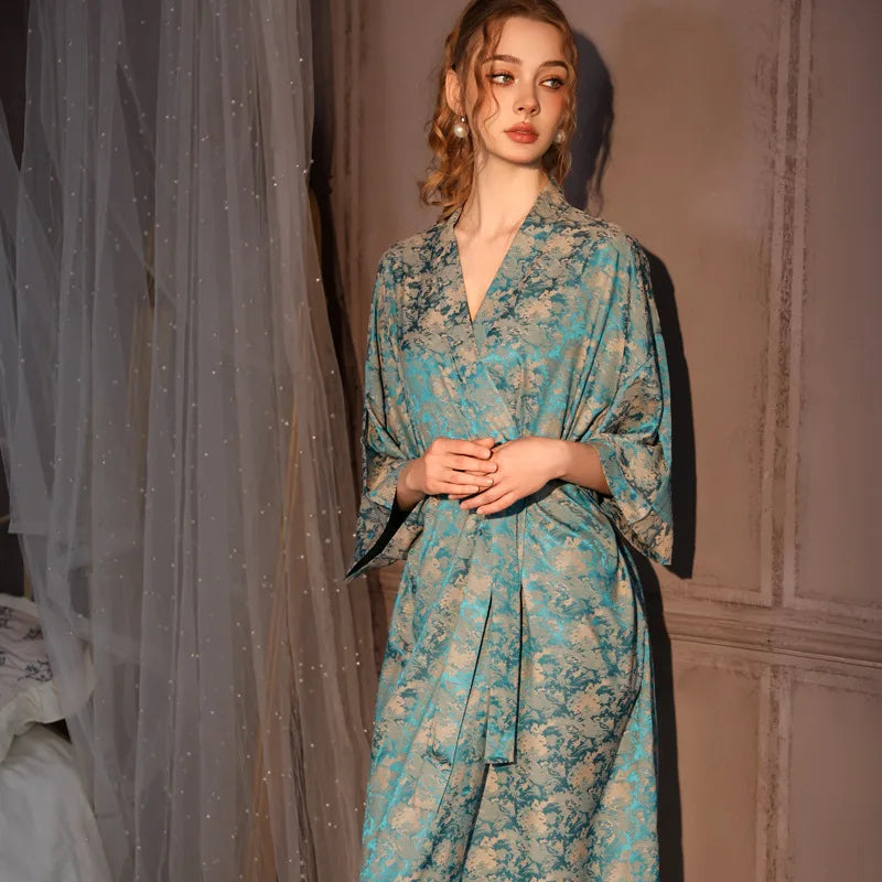 Kimono Long Fleuri Femme en Satin Doux et Léger