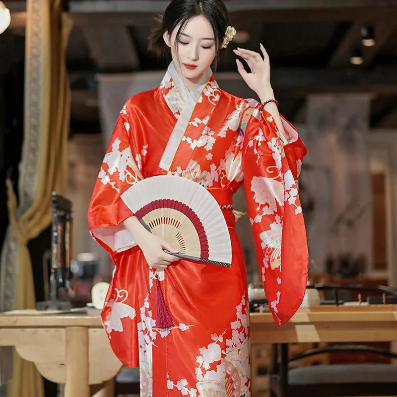 Kimono Traditionnel Femme en Satin