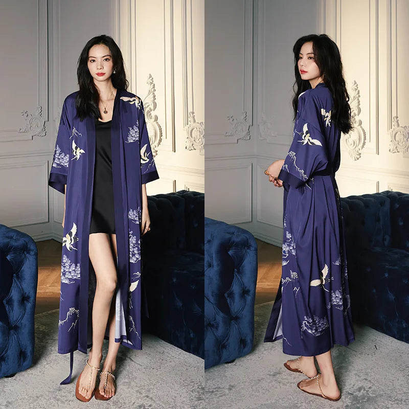 Kimono Long Fleuri en Satin pour Femme - Style Vintage et Confortable