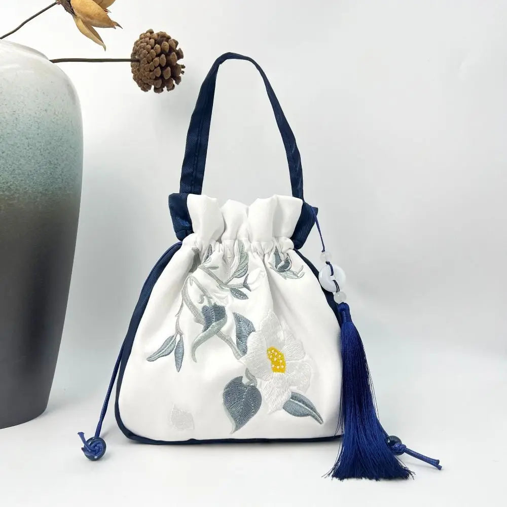 Sac à Main Bourse en Satin Fleuri - Chic et Polyvalent