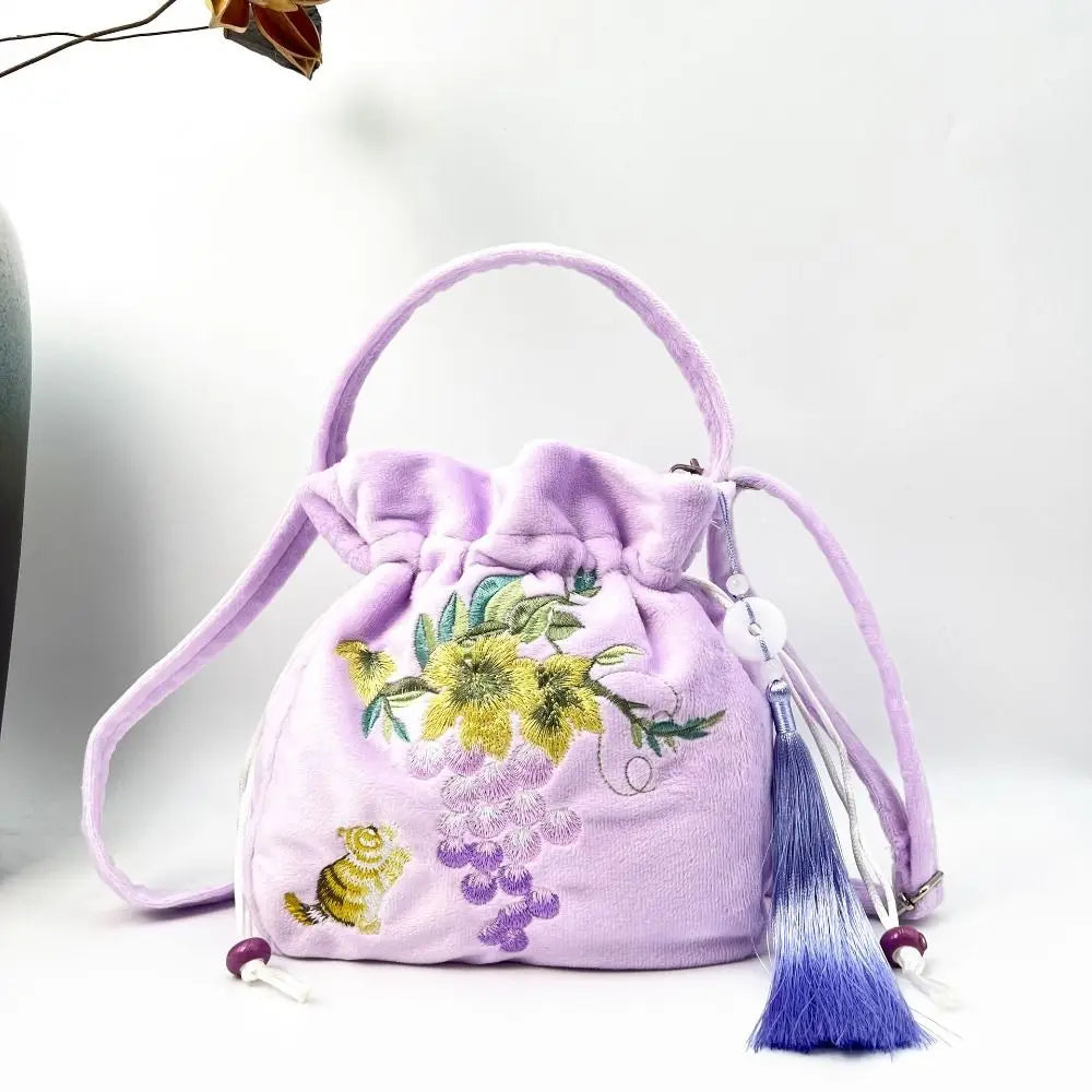 Sac à Main Bourse en Satin Fleuri - Chic et Polyvalent