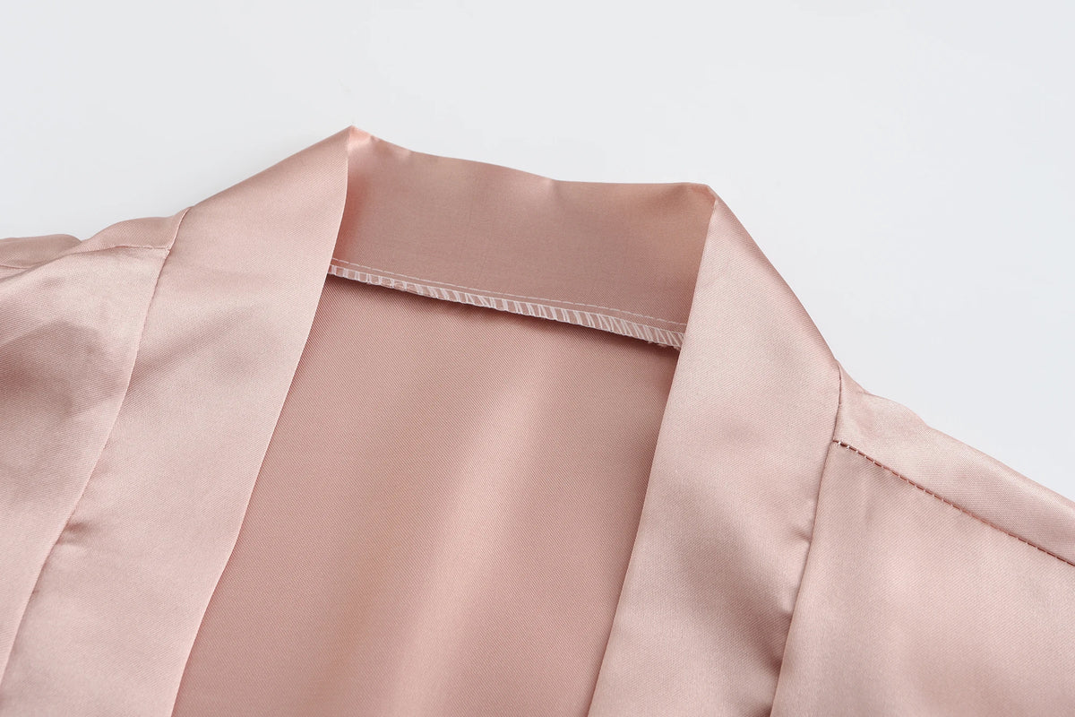 Kimono Mi-long Satiné pour Mariée - Élégance et Confort