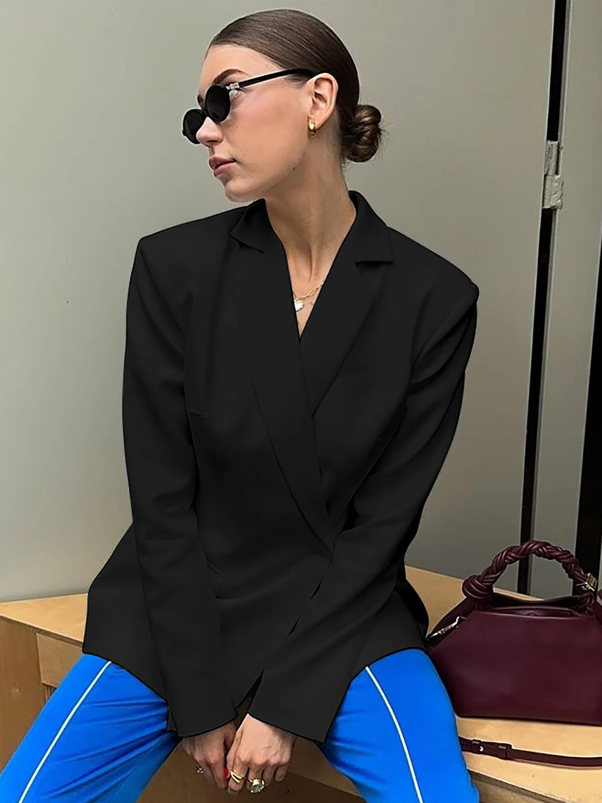 Blazer Long Femme Chic - Coupe Ajustée, Boutonnière Simple