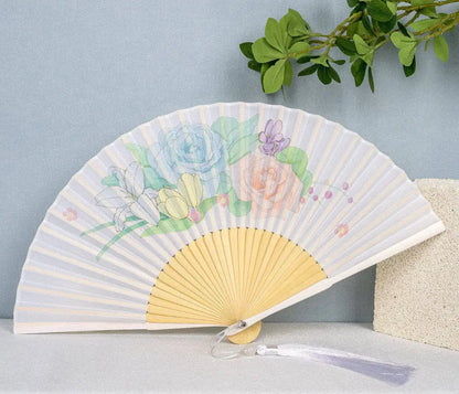 Éventail Japonais Pliant en Soie et Bambou – Motif Nature Rétro