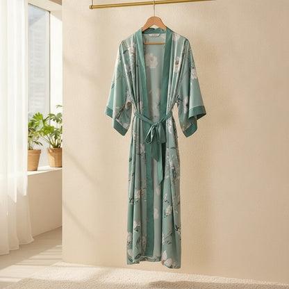 Kimono Long Fleuri en Satin Noir pour Femme