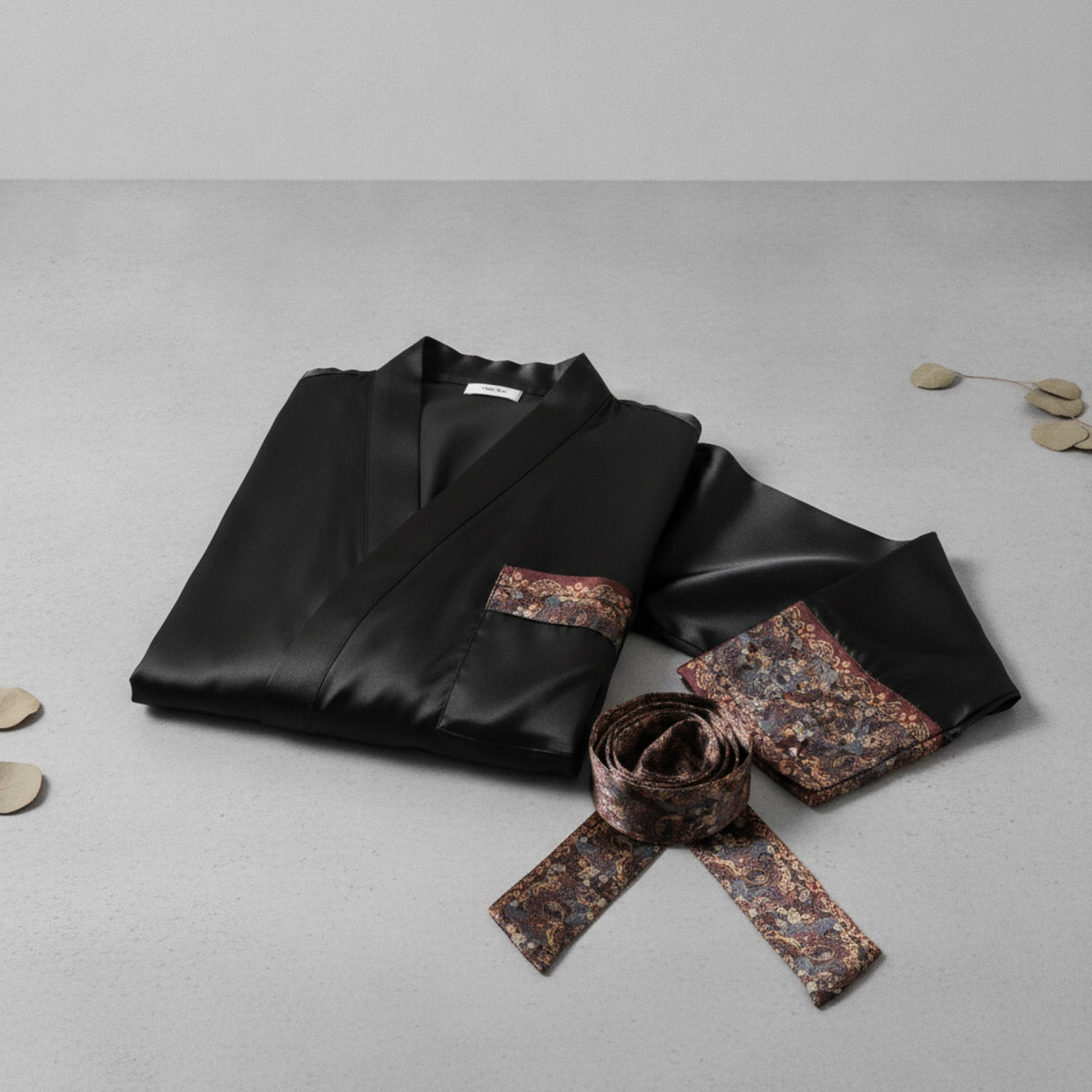 Kimono Mi-long Homme en Satin Imprimé - Confort & Style