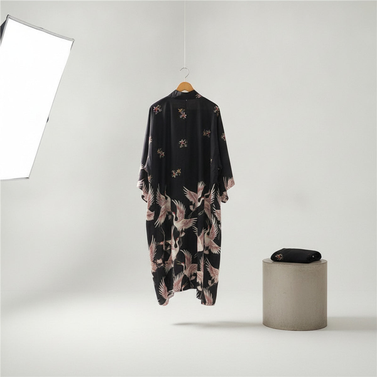 Kimono Court Polyester Motif Japonais Noir - EASTQUEEN