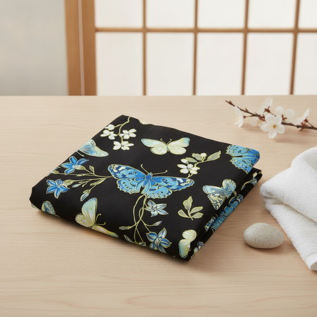 Kimono Court Polyester Motif Papillons Noir - Style Asiatique Traditionnel