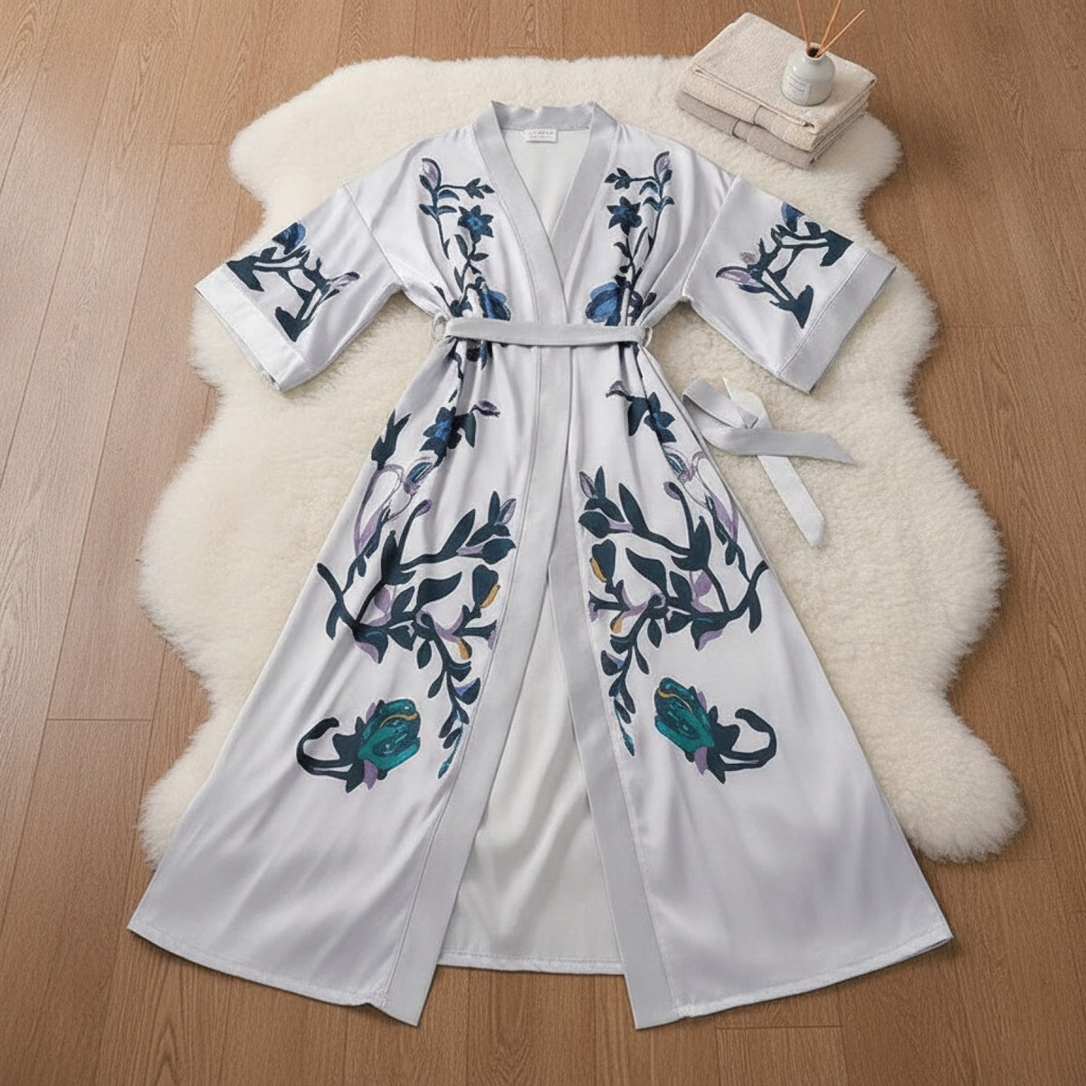 Kimono Long Fleuri en Satin pour Femme - Confort & Élégance